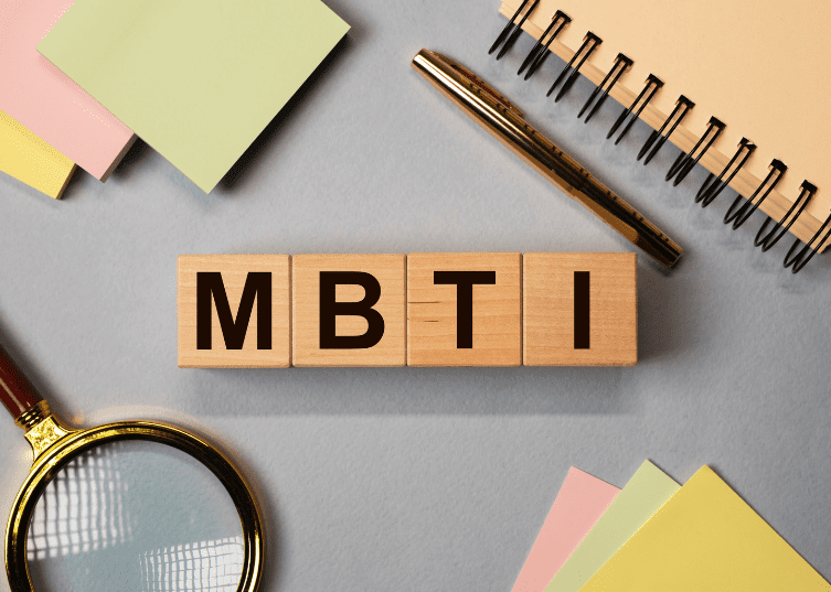 검색 데이터로 알아본 가장 인기 있는 MBTI 유형 및 MBTI 검색 의도 분석